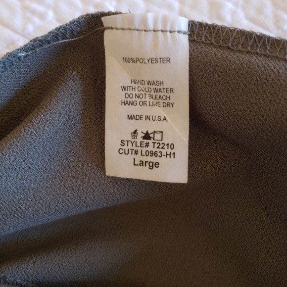 Dress - Picture 4 of 4